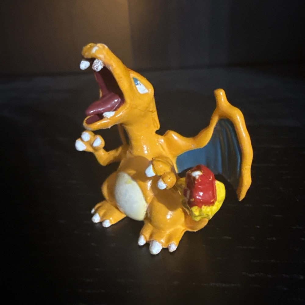 Vintage Charizard TOMY Pokemon Figure 1999‎ Nintendo 2 Inch